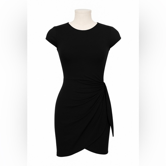Wilfred Dresses & Skirts - Aritzia Wilfred Black Lune dress size L